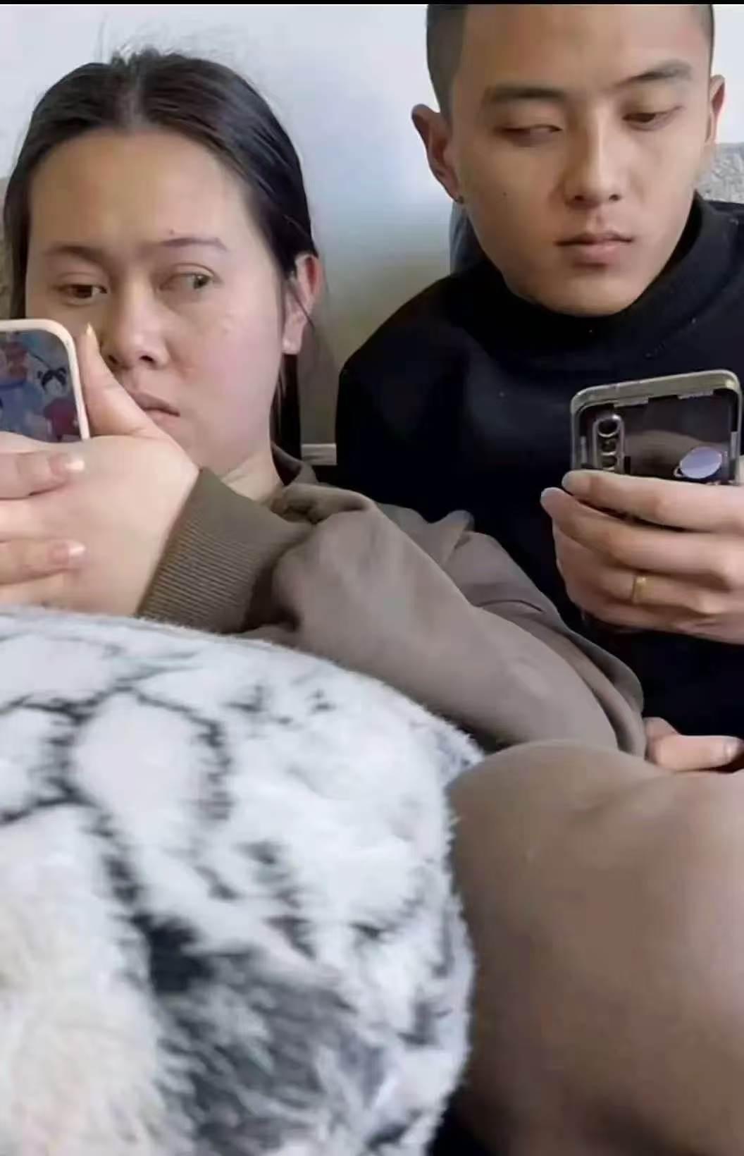 用一句什么话来形容这两口子