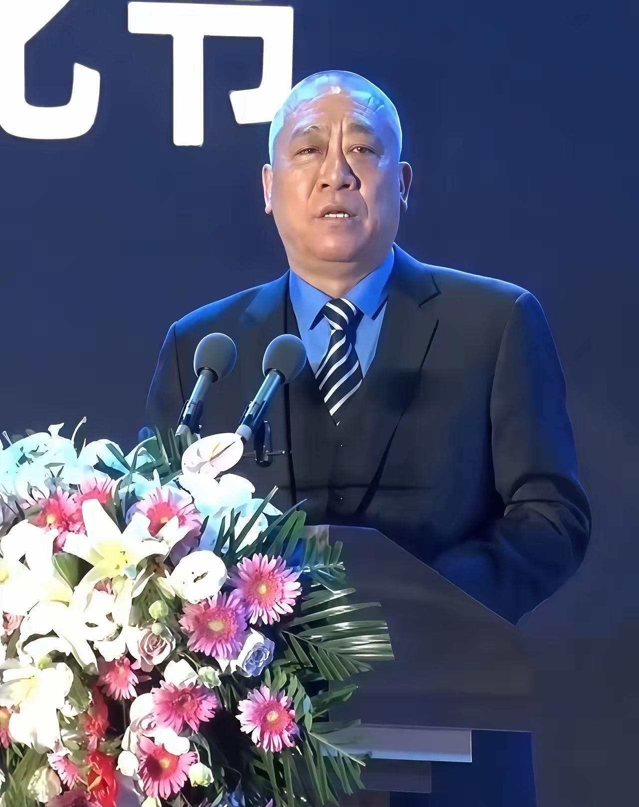 “别人家的老板”又来扎心了！河南矿山集团的崔培军，这次直接把宠员工玩出了新高度！