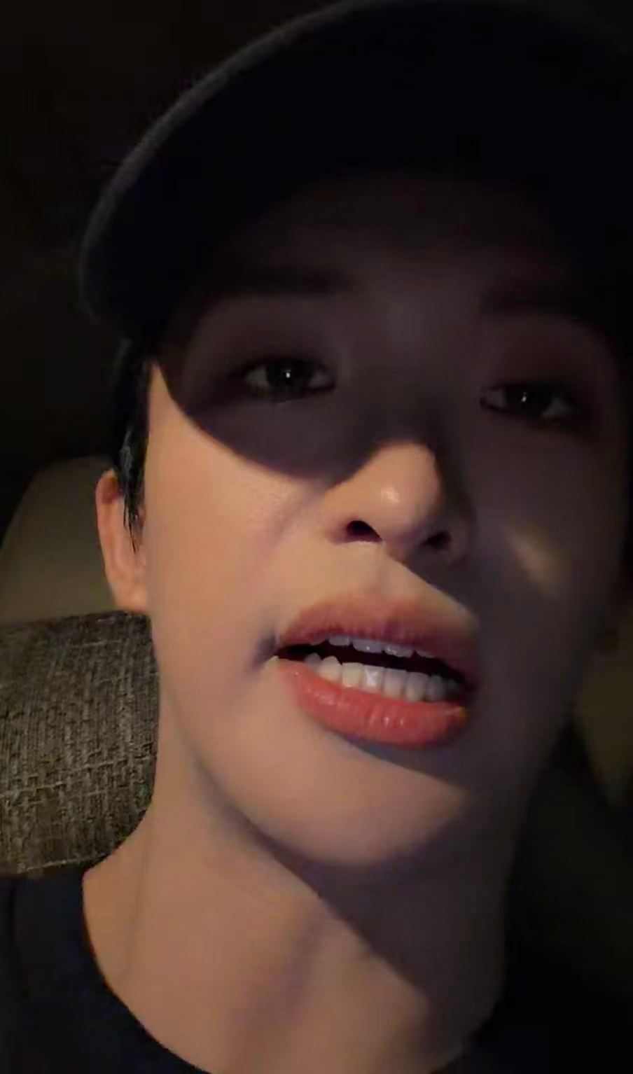 惠英红看黄子弘凡直播狂刷弹幕惠英红说黄子弘凡是数到三里的纯元皇后 别的演员排号争