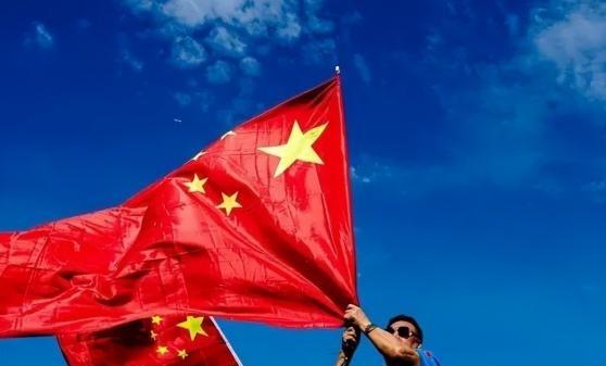 为什么美国企业在国外没有人敢动，而中国企业大小国家都敢欺负，一句话，你不够狠。因