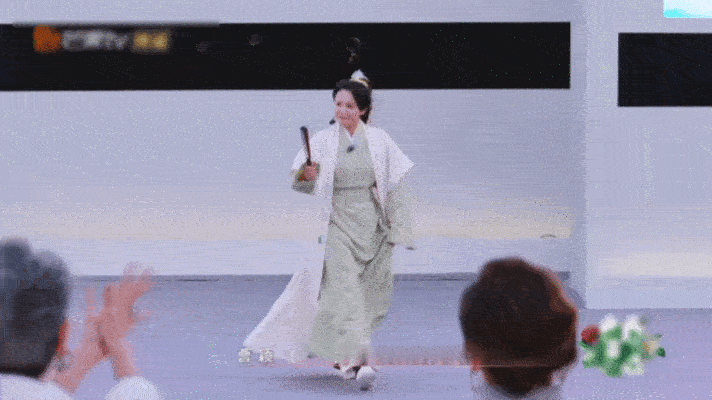 齐思钧在浪姐真心换真心 谁懂啊！小齐生日被浪姐姐姐们宠成宝！从日常照顾到惊喜庆生