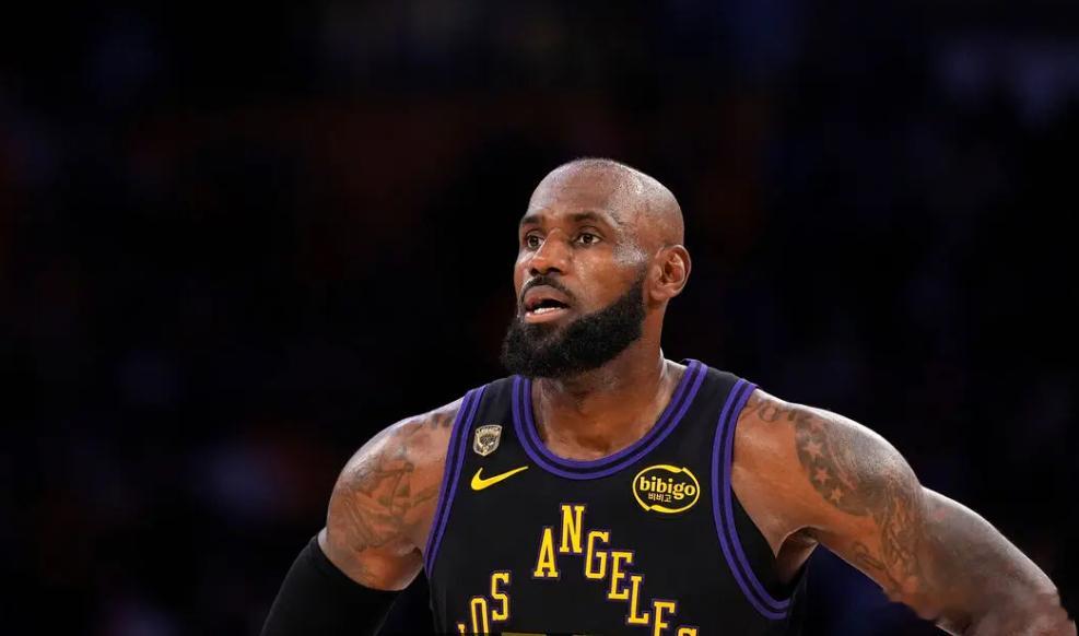 NBA｜全联盟静待詹姆斯敲定未来去向，联盟新赛季赛程敲定工作陷入停滞整个篮球界的