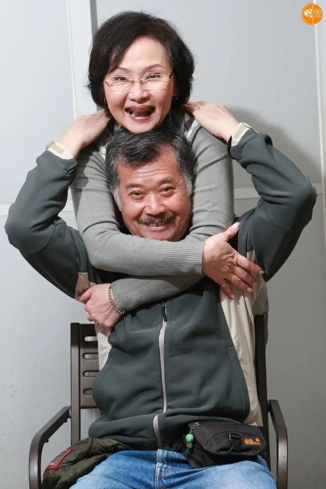 人生最痛，莫过于在短时间内接连与敬爱之人永别！
刚从周骢离世的阴霾中走出，雪妮离