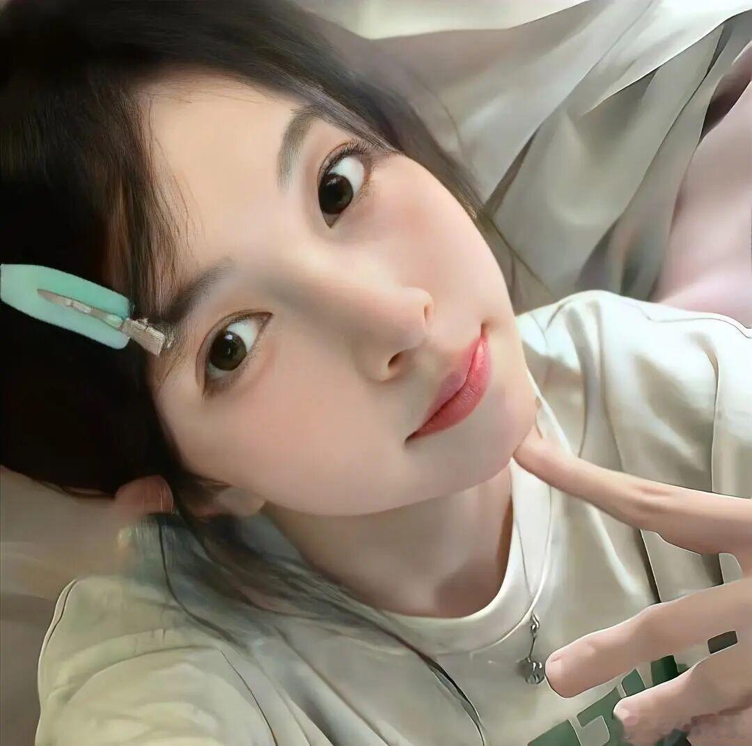 间歇性踌躇满志，持续性混吃等死！！！ ​​​