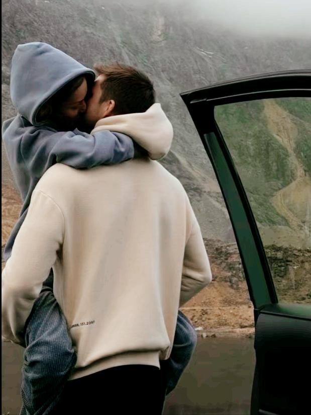 很多人的婚姻，不是败给了感情，是败给了家族磁场。

两个人本来好好的，偏偏总有人