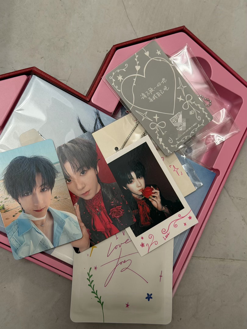 tf家族四代周边中转站  出杨博文奔跑四全套 75包非偏 
