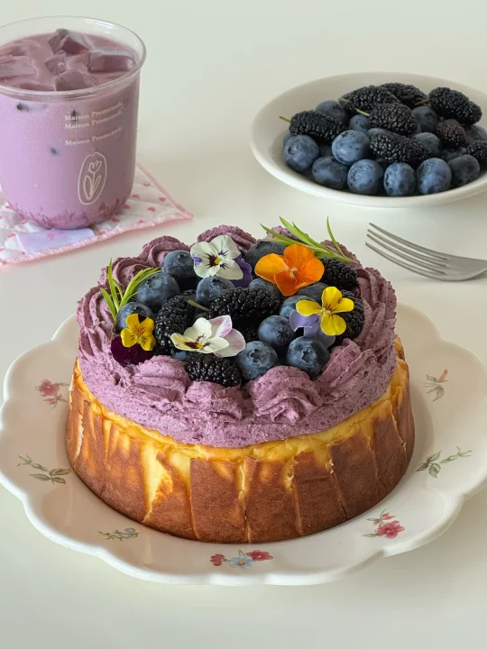 在家做甜品🍇桑葚莓莓巴斯克🍰桑葚冰奶🧊