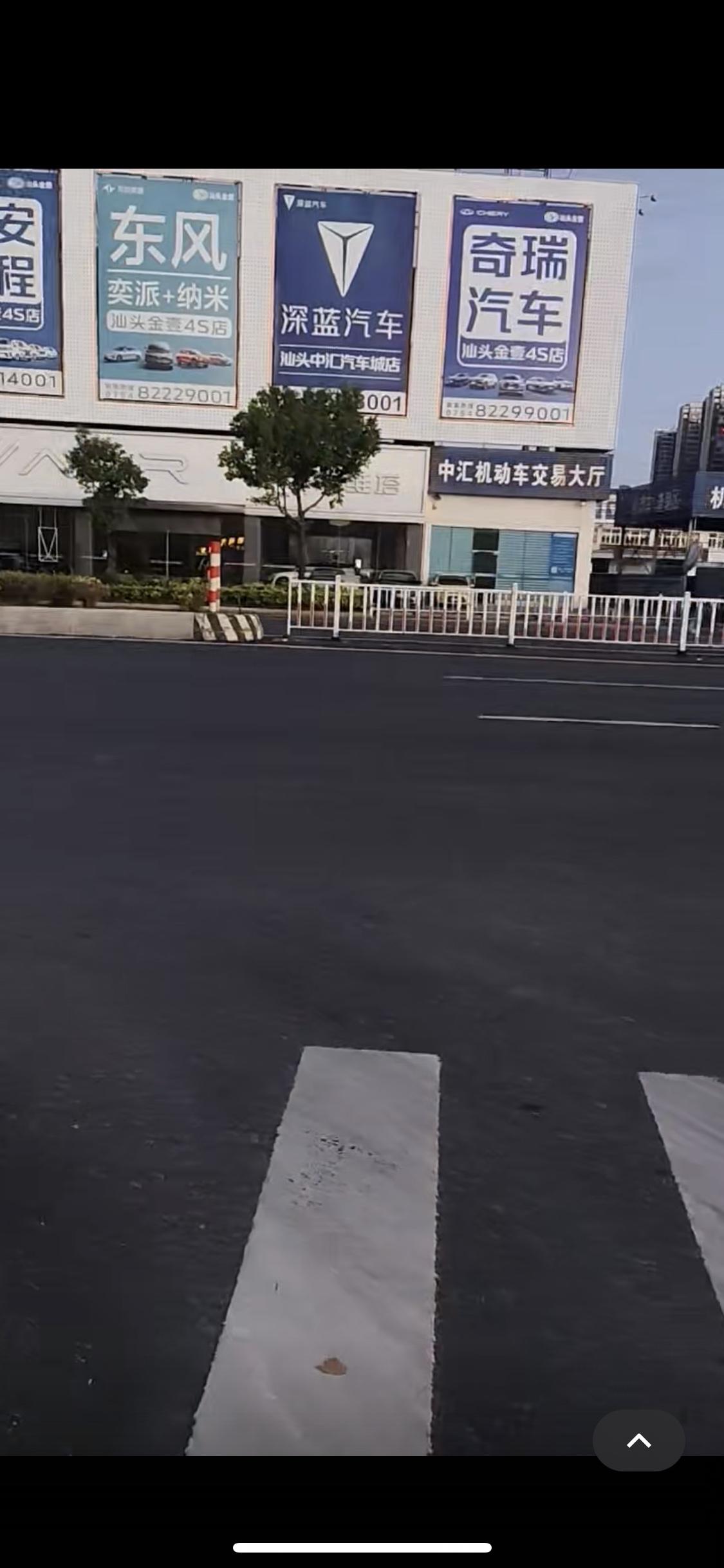 友情是人生的话题，也是很重要的，虽然也未必跟着你一辈子，可却是人生不可或少的角色