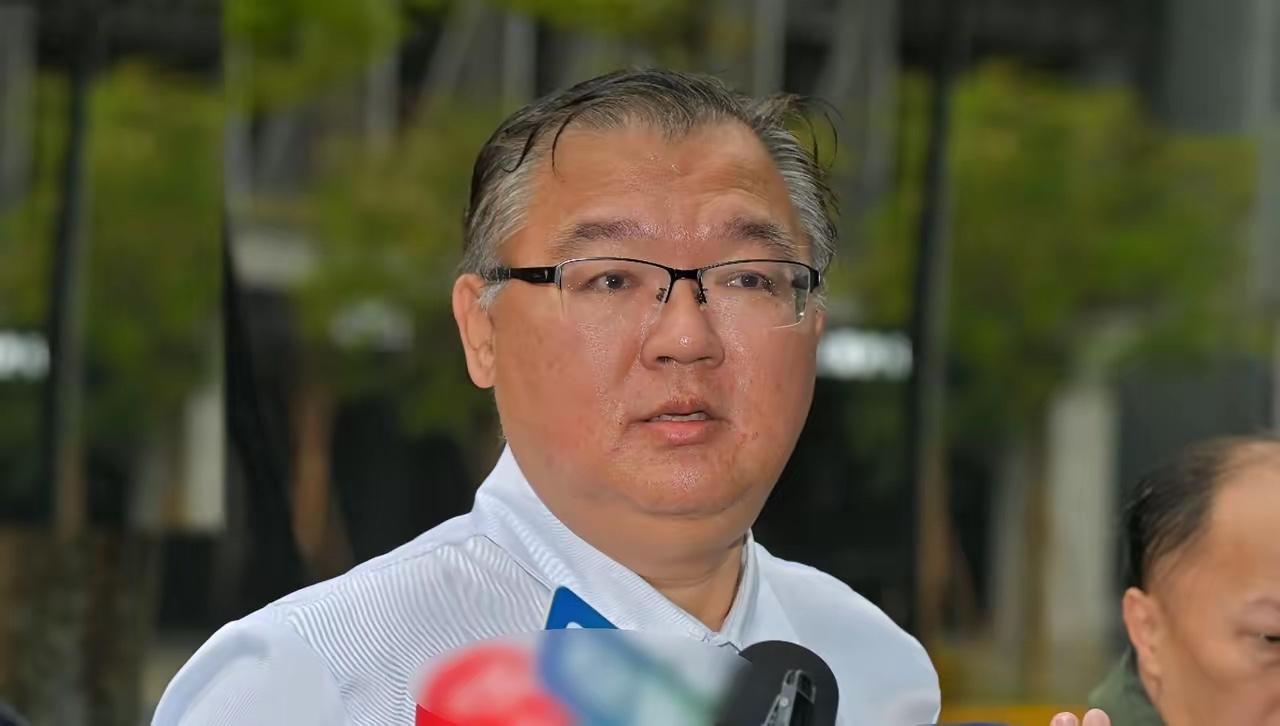 马英九基金会再出招！

要求调查小组“尽快查”，调查小组成员，董事李德维回：挂号