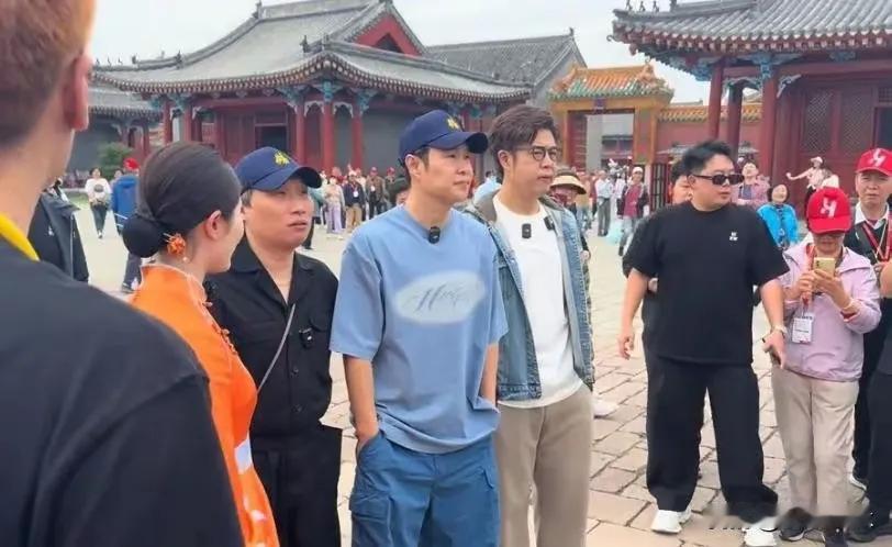 小沈阳游览沈阳故宫，就是小沈阳游览故宫，这是非常平常的一件事情。每天沈阳故宫游览