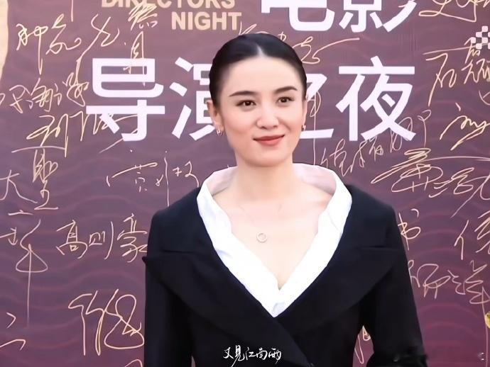 宋佳电影行业的中女时代 宋佳在好东西里把单亲妈妈的坚韧与脆弱都演活了，每个眼神都
