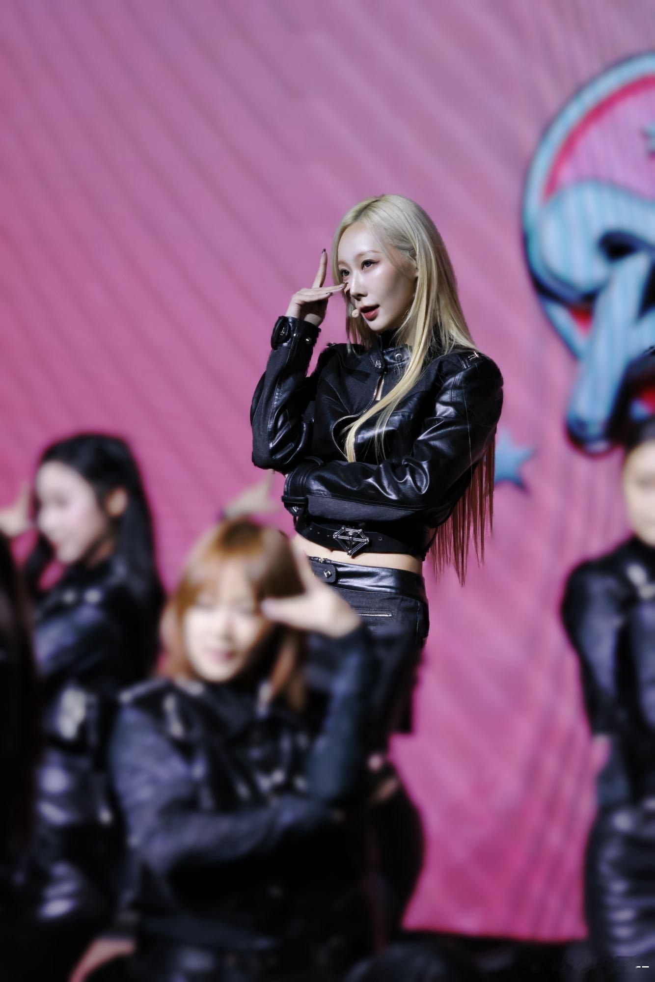 内娱女爱豆自曝回归期变美是做医美走过路过关注下耿直小猫韩东！捕梦网实力唱将+ s