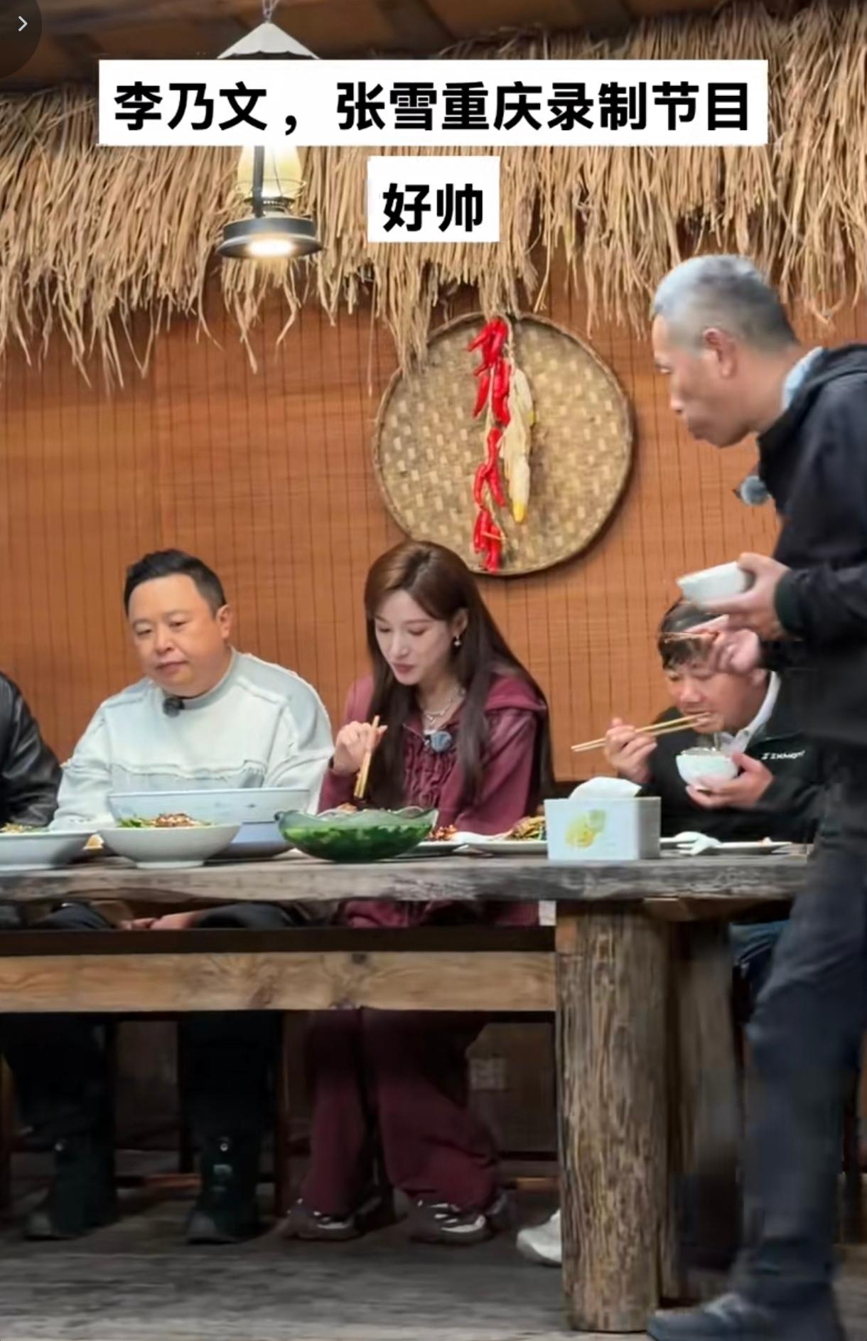 张雪对师傅牙哥可以说是已经仁至义尽，有好事从来都想着师傅。比如，这次阎鹤祥、李乃