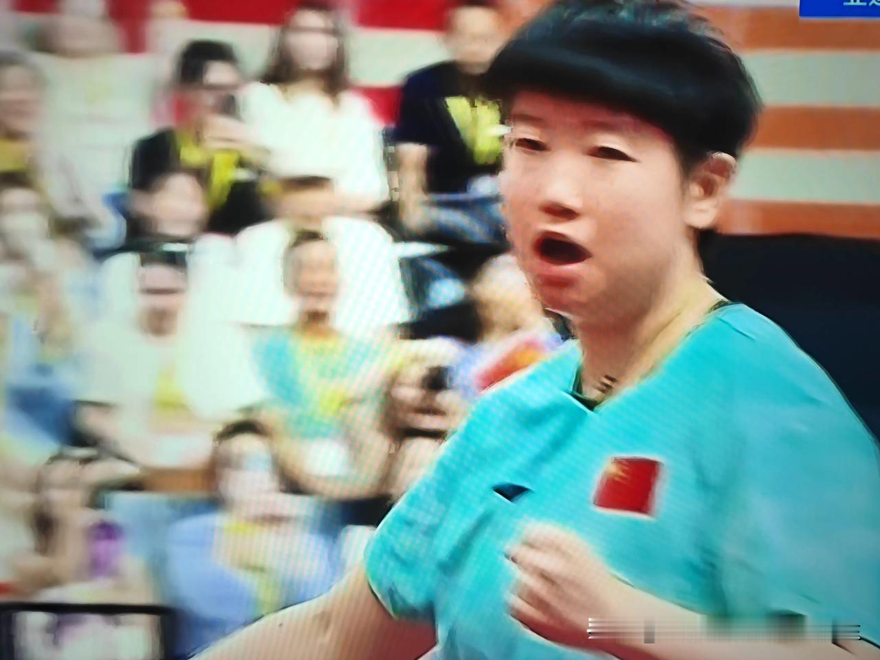 看完紧张激烈的乒乓球男团决赛，再看女团决赛，心里真是舒服多了。孙颖莎3比1战胜早