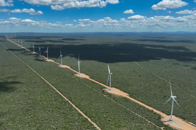 🇺🇸可再生能源首次击败煤炭
2025年上半年，太阳能和风能发电量超过煤炭发电