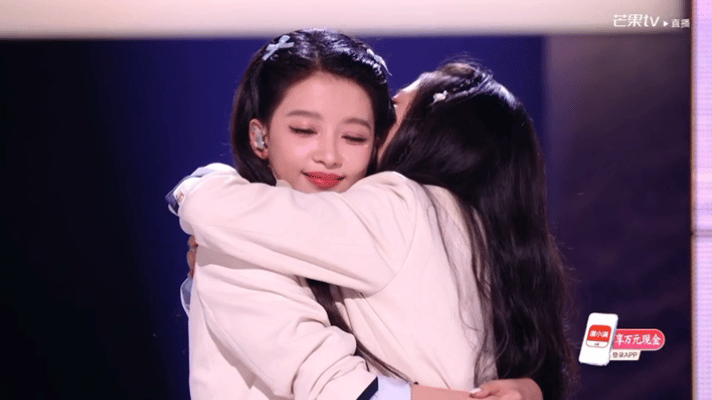 孙怡江语晨能不能真亲 孙怡和江语晨这个互动频率我真的会嗑到，两个人凑在一起就有说