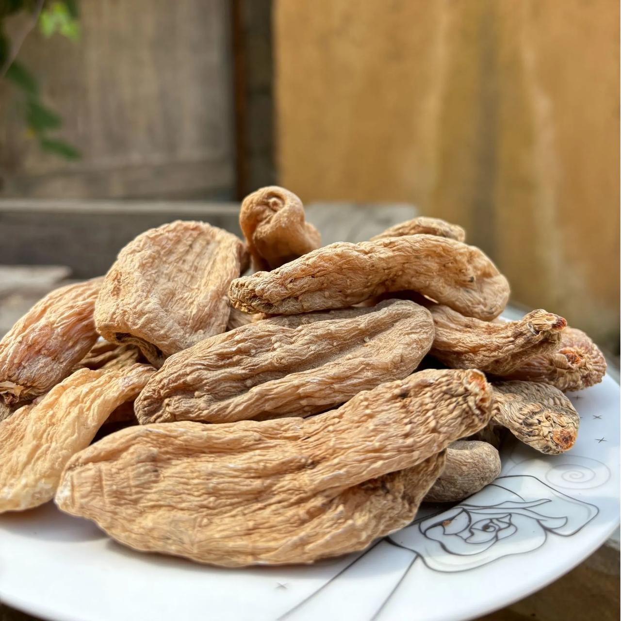 黄冈天麻之王三强PK！麻城、罗田、英山，到底谁家天麻更厉害？
 
大别山三宝之一