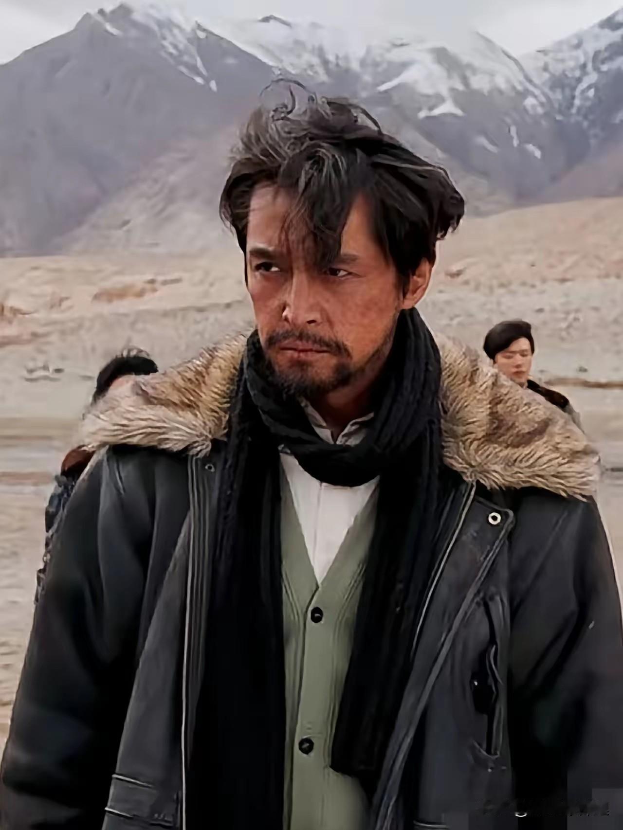 真想不通胡歌这人脑子里咋想的。

明明早就财务自由了，老婆孩子热炕头不香吗？非要