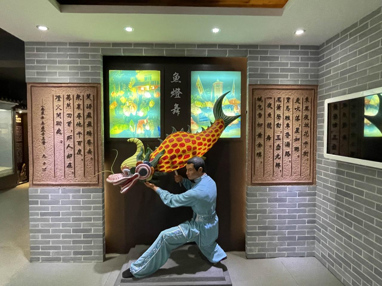 在传统与现代的碰撞中，感受非遗文化的独特韵味。