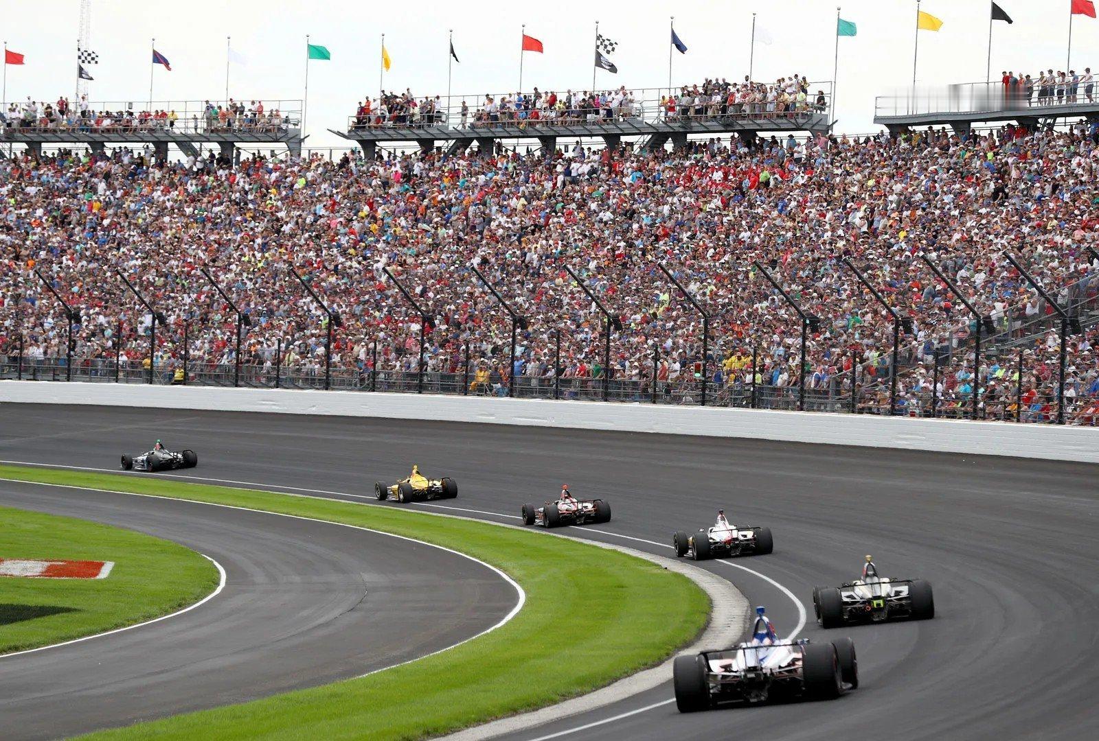 2027赛季Indycar赛历确认前8场比赛，3月7日在圣彼得斯堡进行揭幕战，3