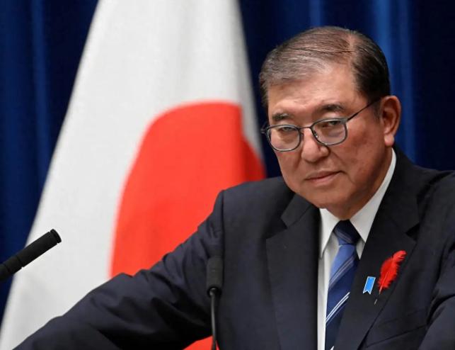 石破茂对着1.2亿日本人问出了一个扎心问题：
 
和中国开打之前，先看看家里有多