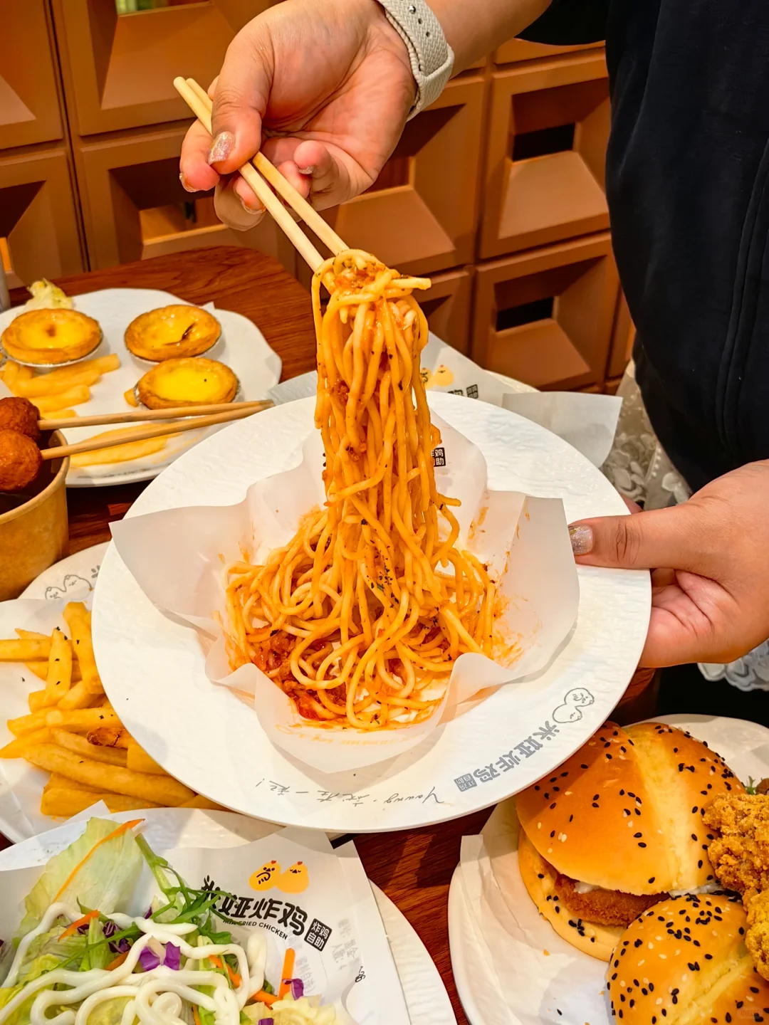 这一顿炸鸡！饭张力拉满，好吃哭了！！