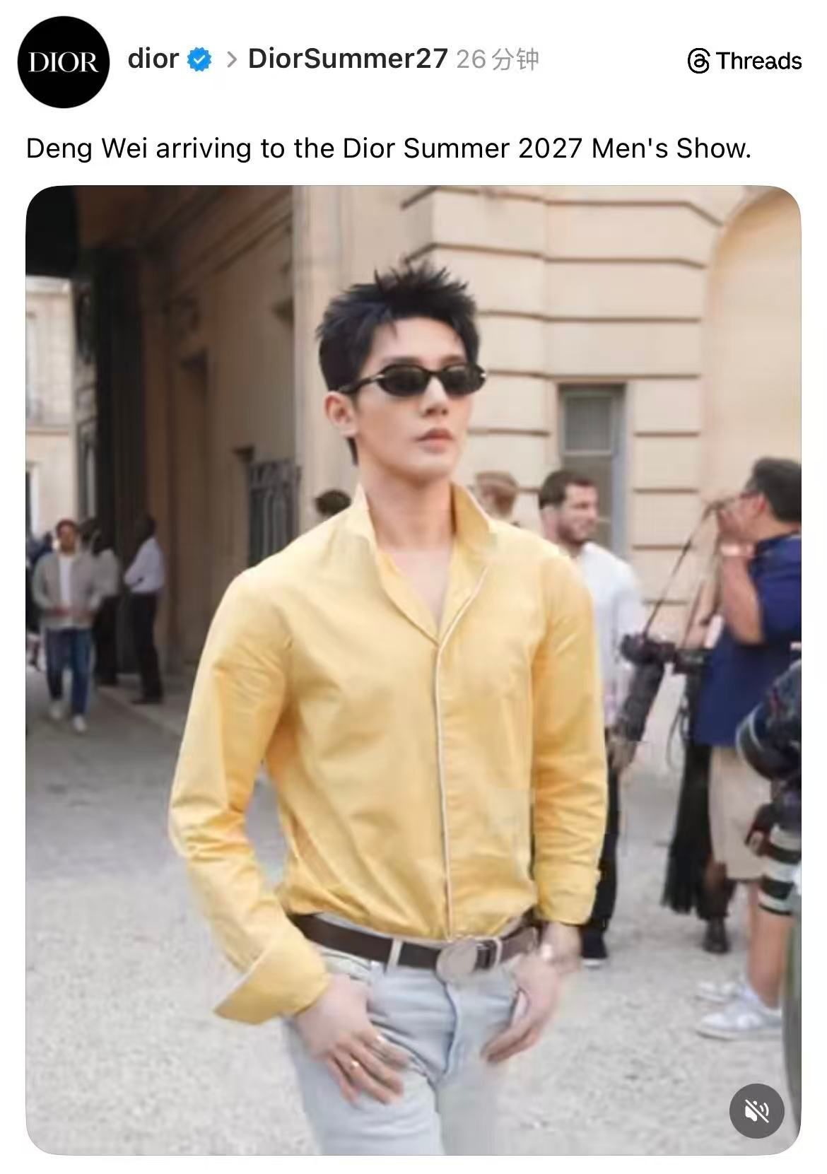 🦅大秀全球艺人Threads首位认领邓为，发出入场视频。 