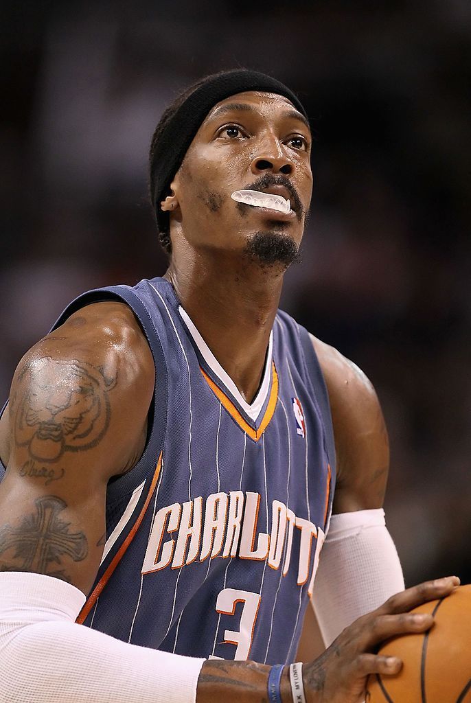 篮天下 夏洛特球衣，你会选哪款？Images via Hornets 
