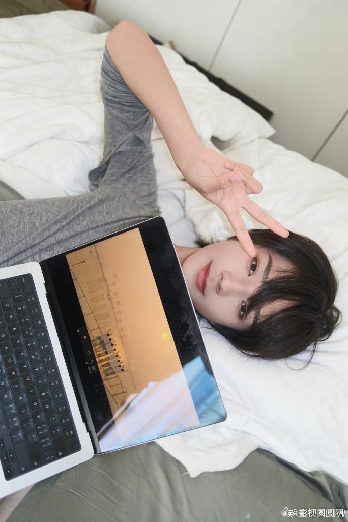 王橹杰登顶暑期心动热议榜角色第一《我们的少年时代2》付彬言热度出圈，王橹杰凭该角