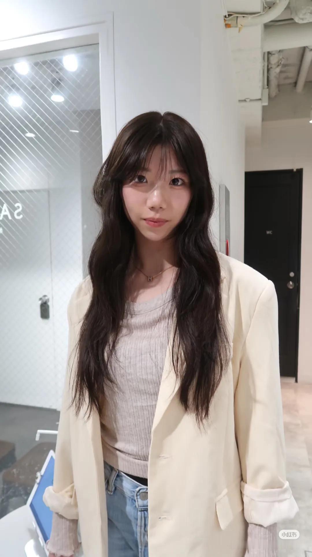 话说日本近几年就推出了许多颜值和气质都相当不错的新晋博主，而樱子就是其中之一。凭