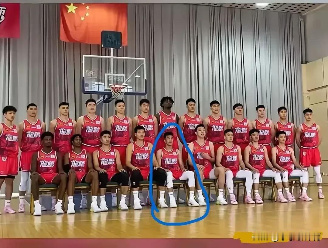 事实证明无论是在辽宁还是龙狮，郭艾伦都是绝对的第一人，即使在辽宁郭艾伦没有总决赛