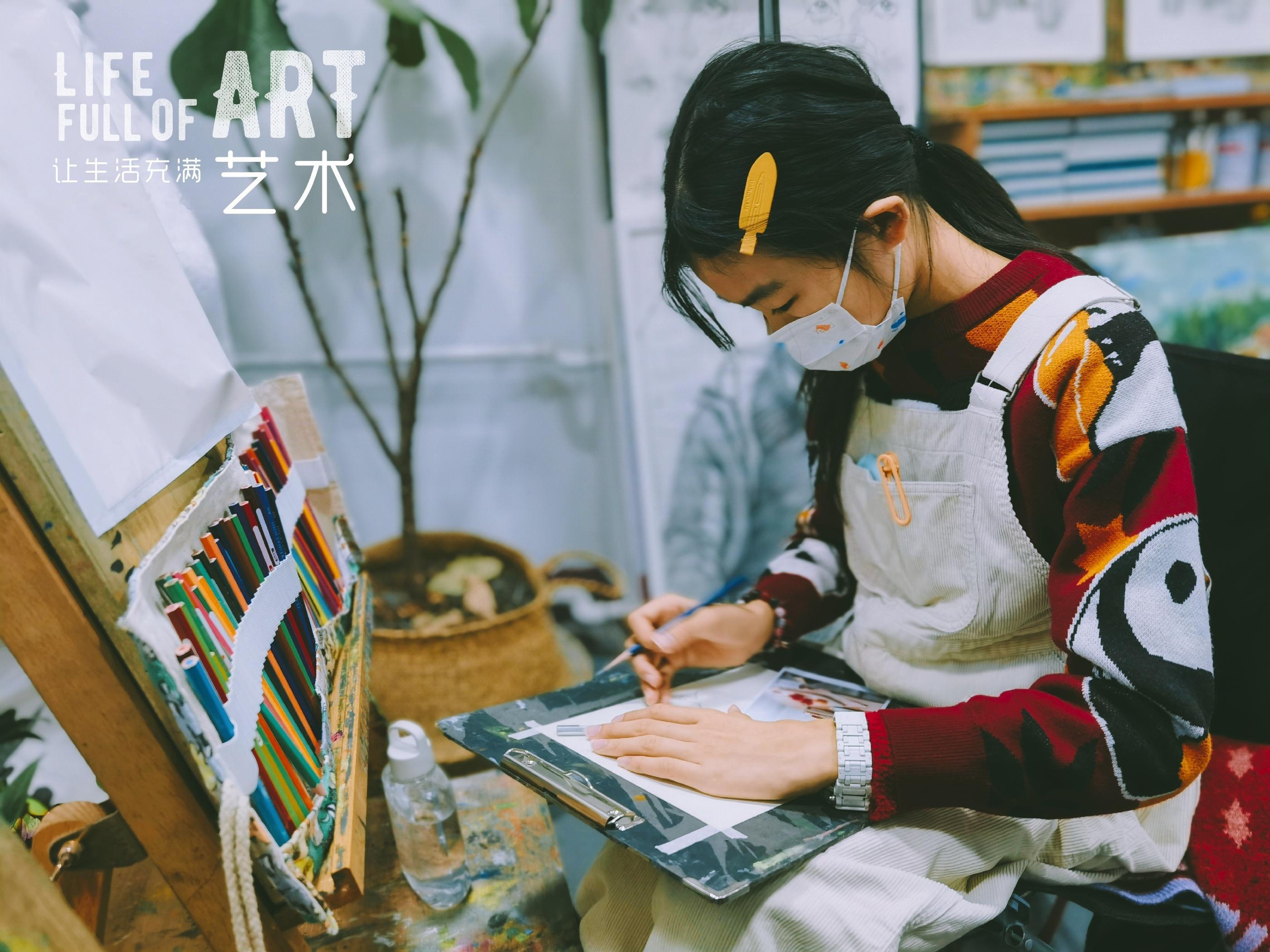 冬天需要一点暖色调。 