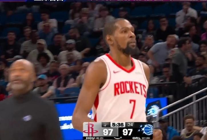 三高男人！NBA火箭险胜魔术，杜兰特38分+8板+3助+2断，场上年龄最高，上场