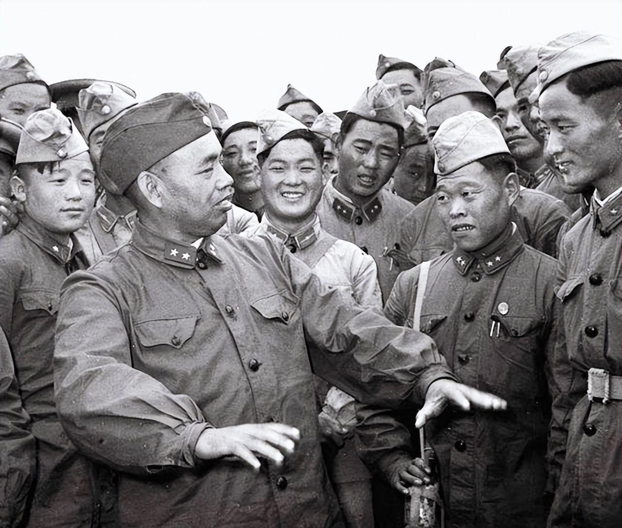 许世友在军中摔跤难寻对手，便掸了掸身上的尘土问：“还有谁想来试试吗？”“报告！我