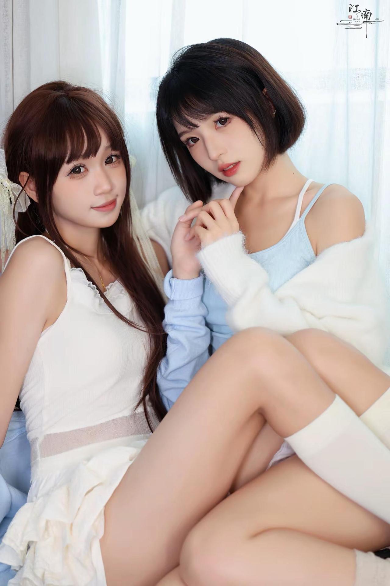 据说给闺蜜拍照可以拥有双倍快乐！拍照姿势 少女写真 日系写真 情侣拍照姿势