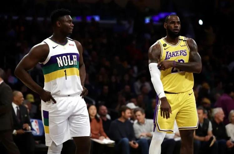 明日NBA常规赛收官战，安排赛事的真的是个天才，争夺第八的湖人客场挑战争夺第六的