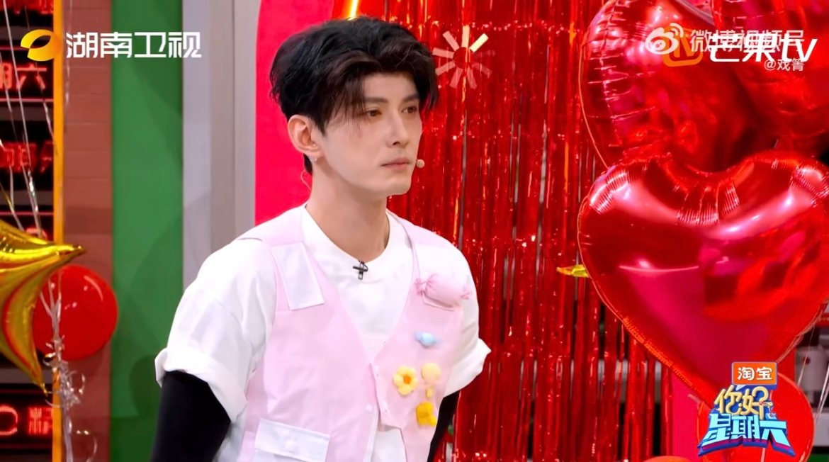 水龙吟剧组集体确诊抽象型人格 猜歌环节全员开启“跨界解读”模式，罗云熙哼旋律像暗