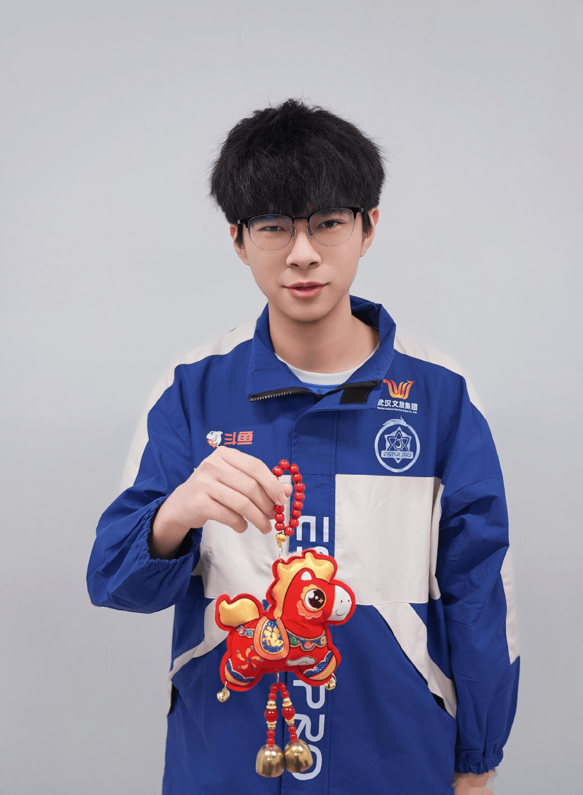 抽中荣耀水晶，亮宇发文：限时点券真好用