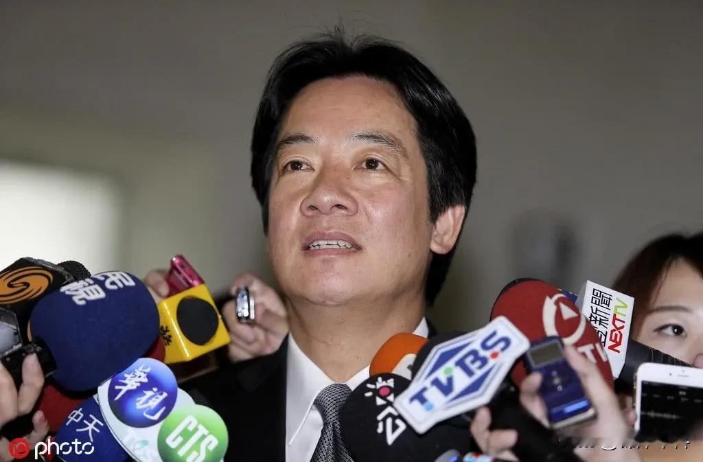 国防部终于宣判赖清德“死刑”了！如今已有34架解放军穿越了海峡中线，国防部发言人