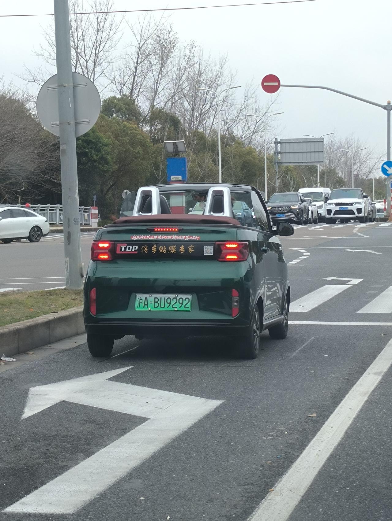 地表最屌的敞篷车，不接受反驳 [看][看][看]