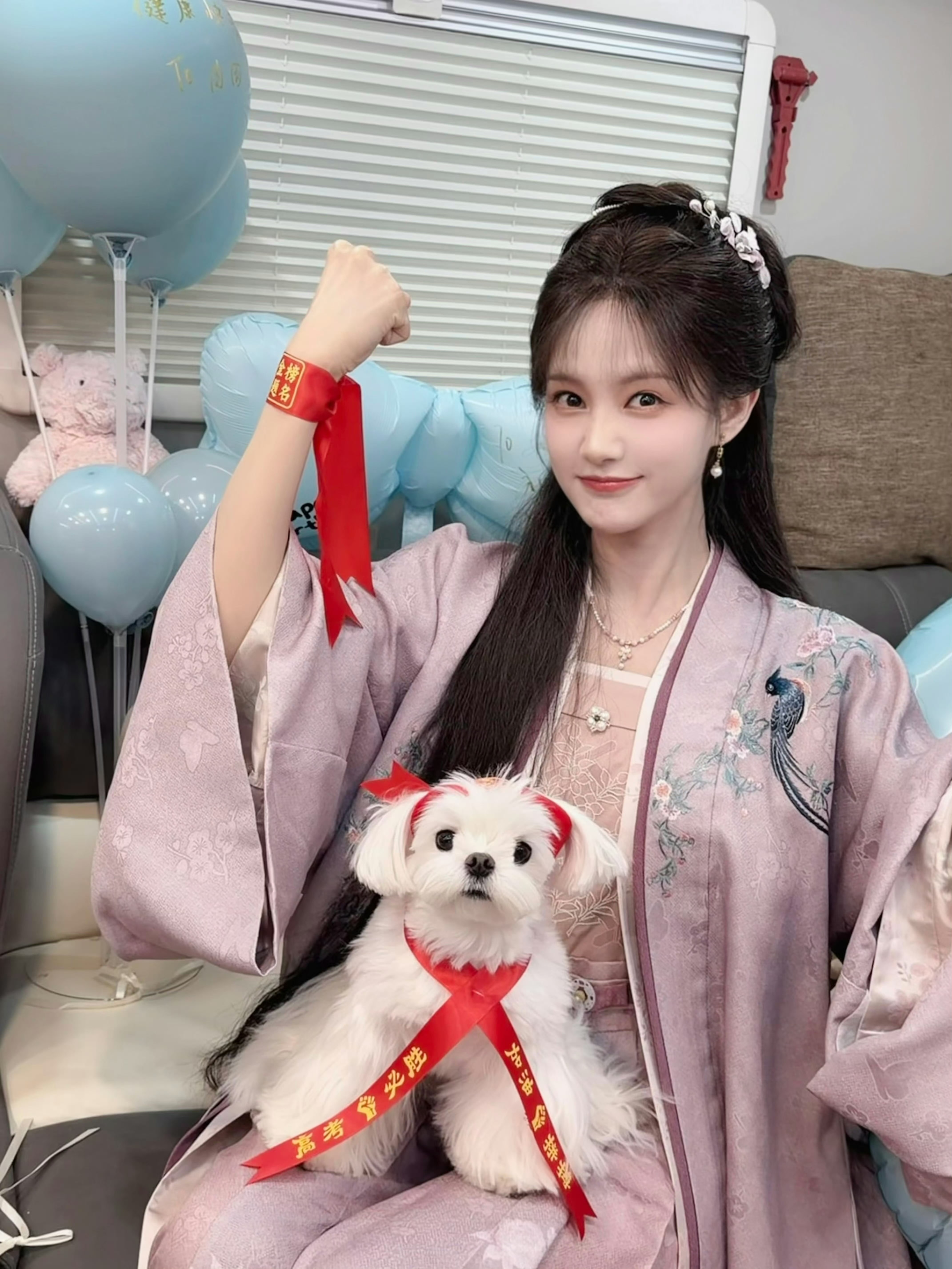 李一桐为高考加油“享受过程，冲就完事！加油！你可以的！”祝所有考生旗开得胜，高考