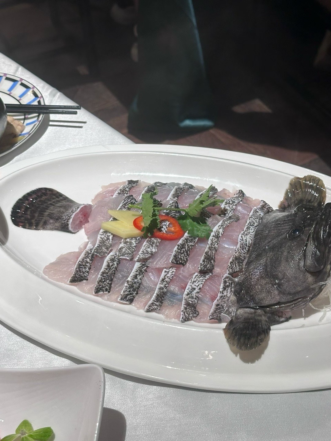 下午实盘客户韩先生突然到访，与韩先生认识快有一年的时间了，我们从最开始的投资聊到