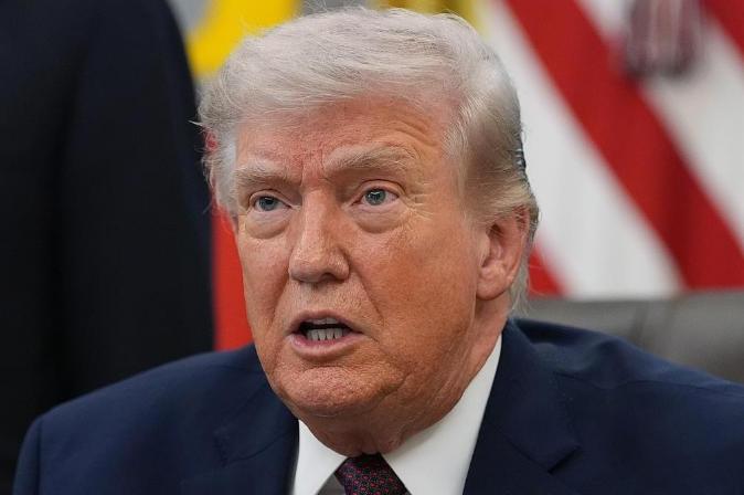 特朗普怒批美国成为中国富豪“生育乐园”，直指美国不是中国富豪繁殖后代的“幼儿园”