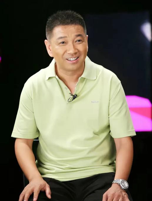 周小斌这个人，演了大半辈子戏，却有一件事让周小斌自己都说不清楚，周小斌在空政话剧
