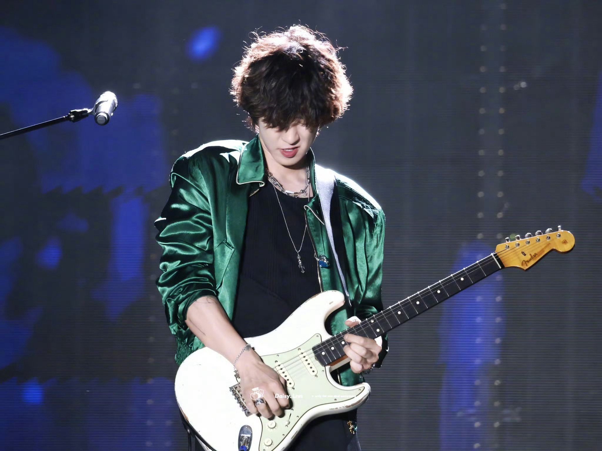 🎸 