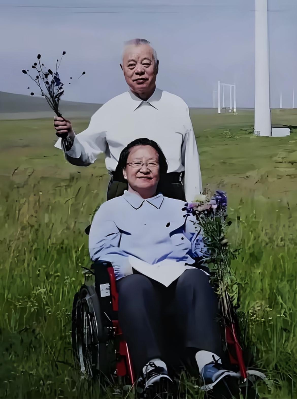 当年，在李银桥夫妇的介绍之下，李讷与王景清结缘，1985年冬天正式走到一起，结为