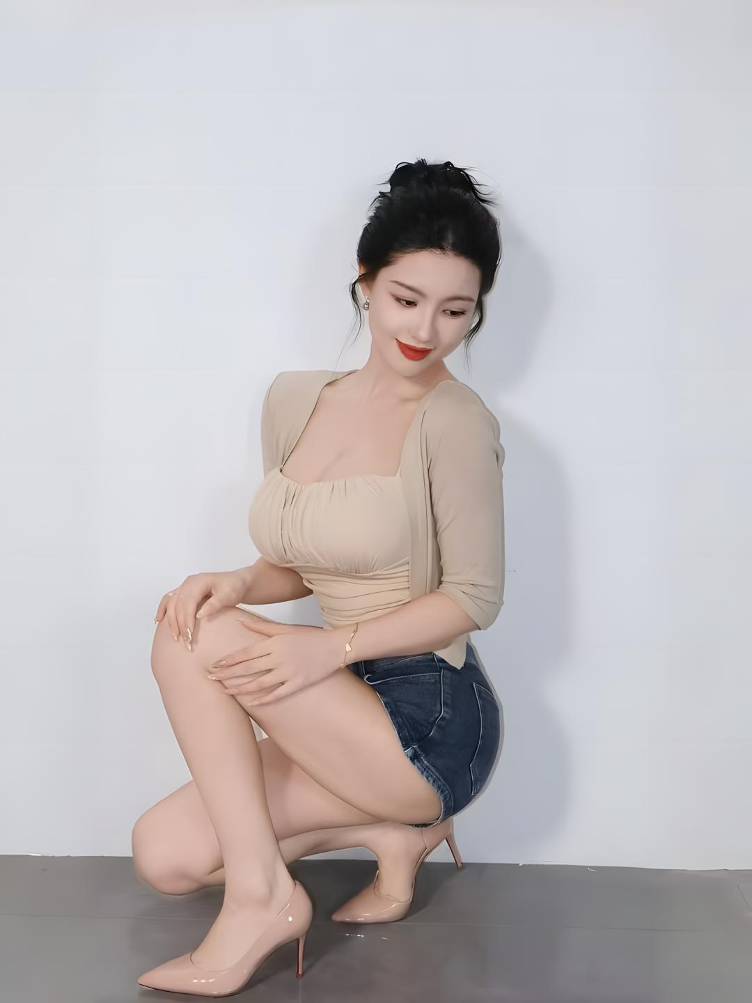 什么样的身材会美到犯规? 什么样的身材会美到犯规？这还真是个没标准答案的问题。超