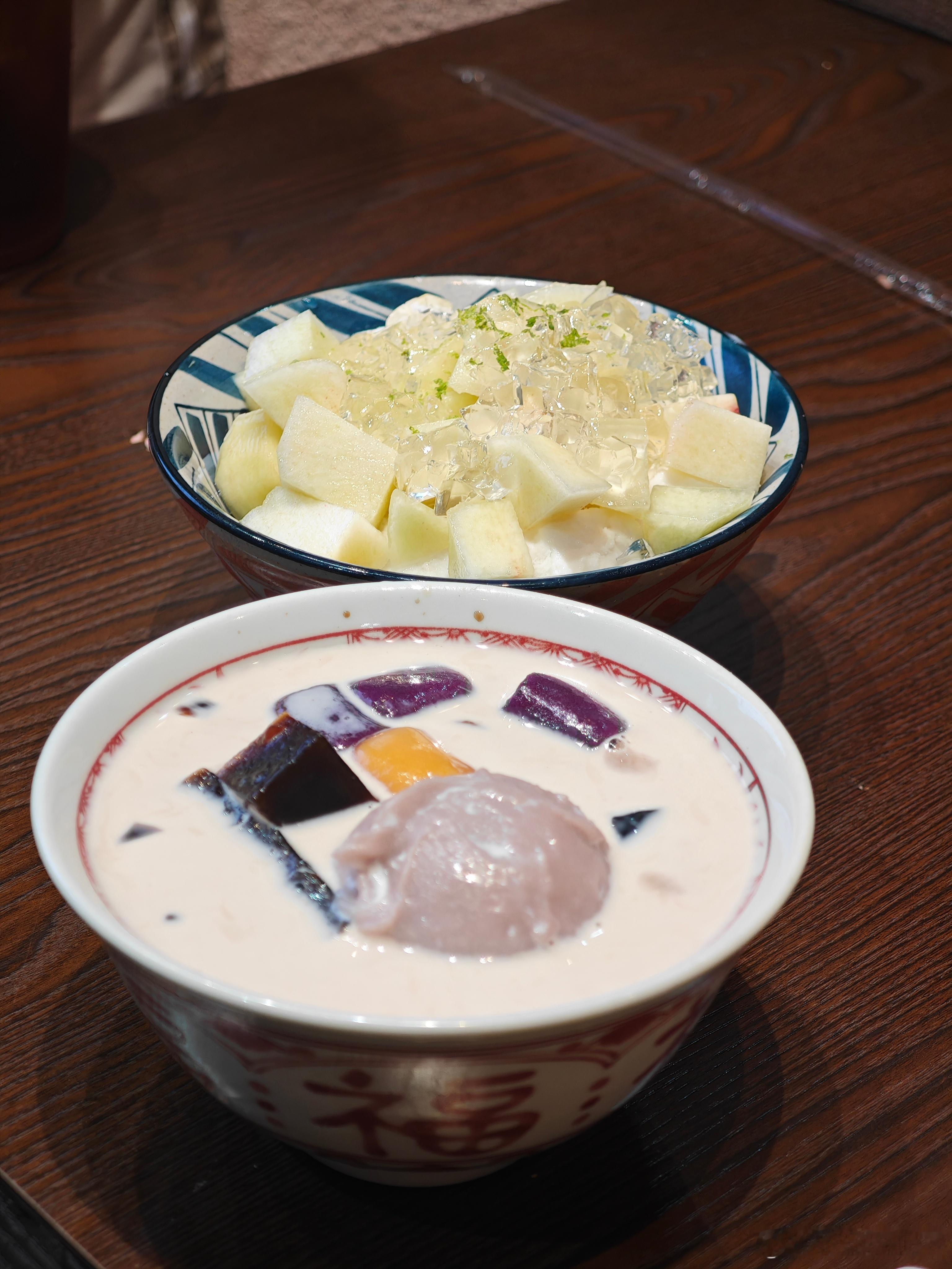 九月和朋友们吃了好多顿饭 一一告别也不知道以后还会不会怀念这里但勇敢说再见的人会