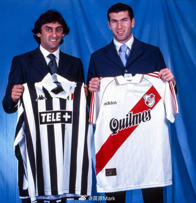 粉丝见偶像，偶像的儿子又是齐达内的粉丝。 