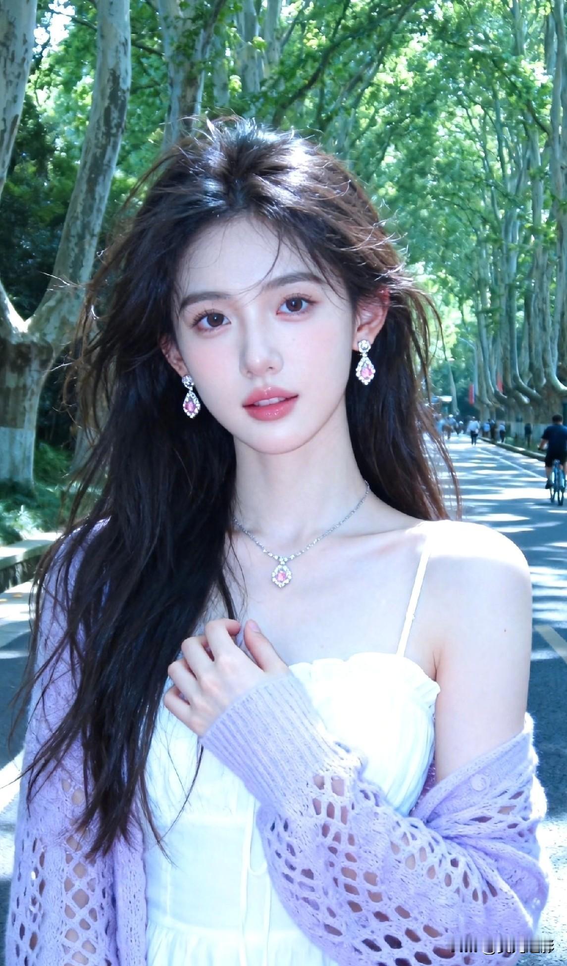 光之影
阳光下的少女，漫步在林荫小道，清新自然，美不胜收。
自然清新美少女 阳光